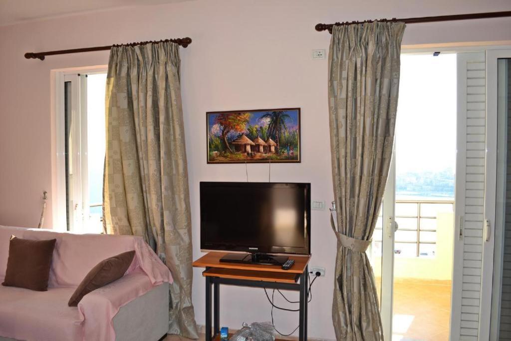 Apartment Elena-1 Sarandë Buitenkant foto